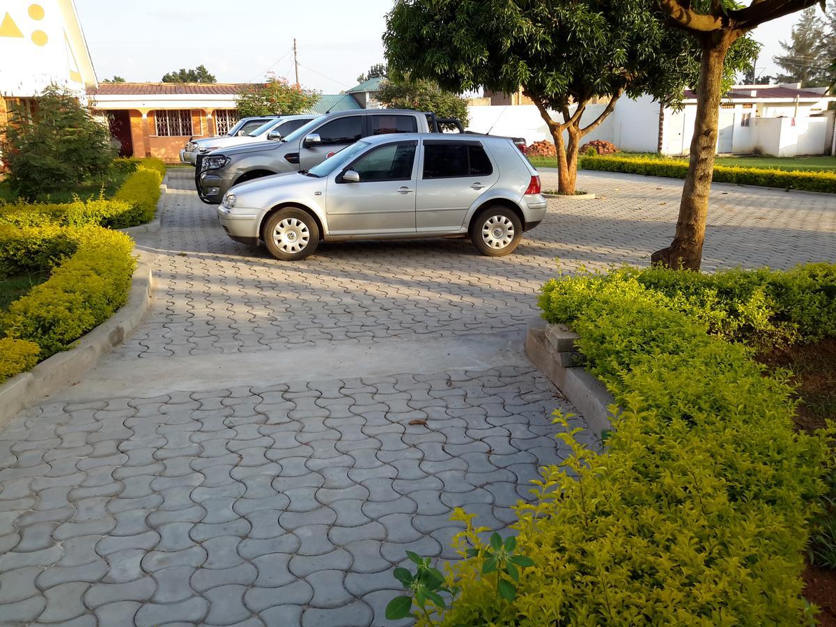 Lucia Villas Mbale Exterior photo